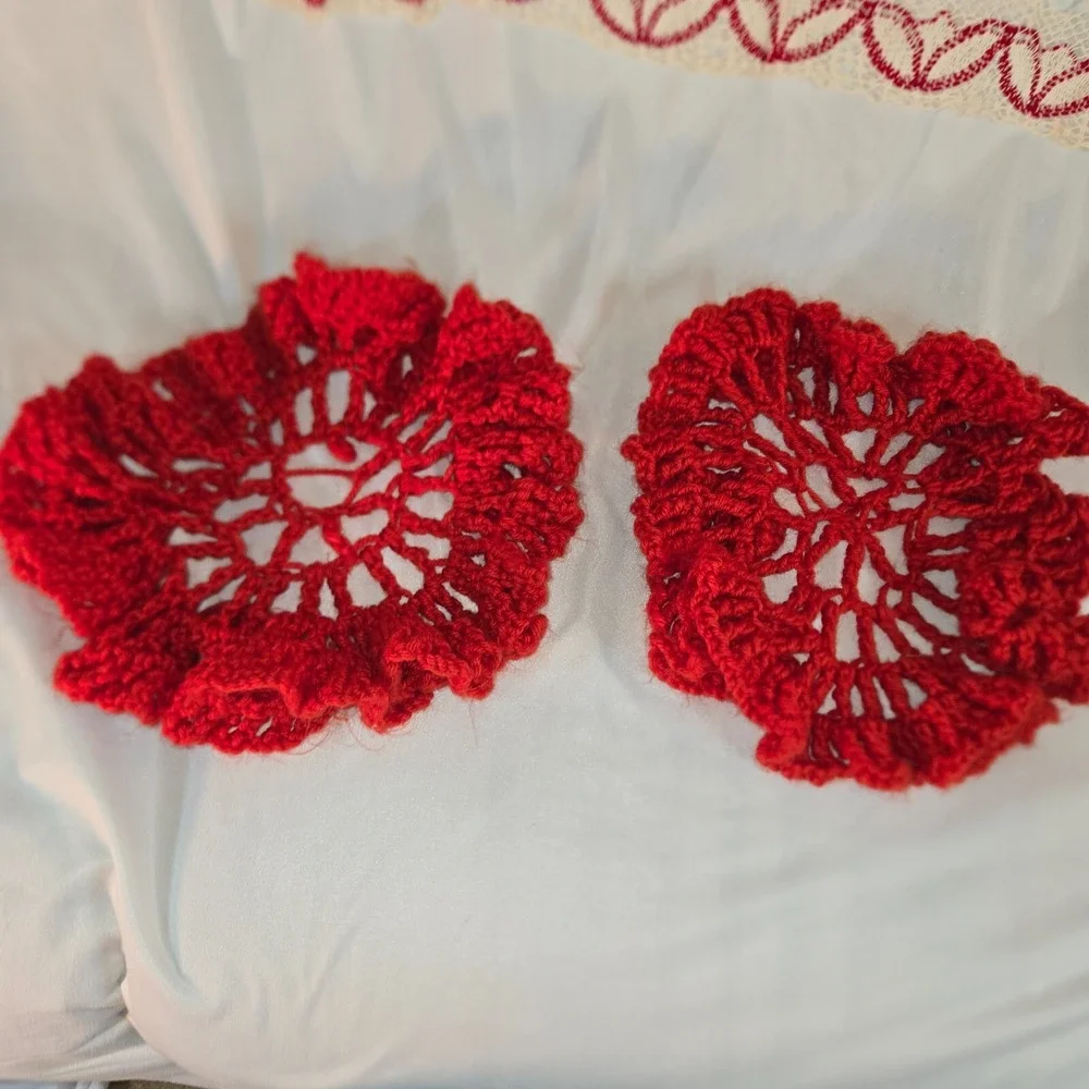 Vintage Crochet Table Runners Doilies Lot of 9 Red Blue White Cream Snowflake